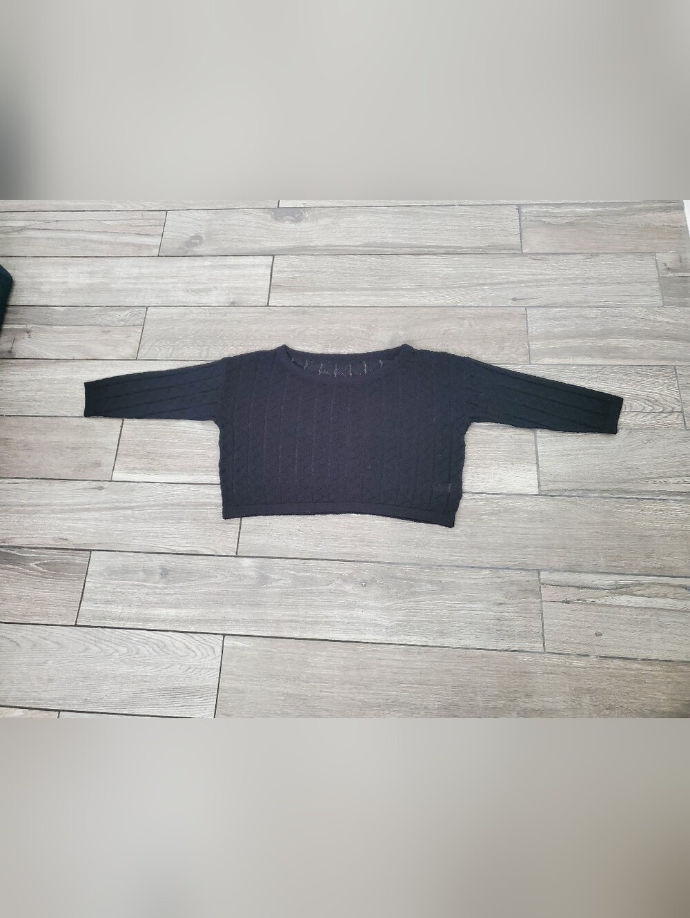 Forever 21 acrylic black knit boxy cropped 3/4 sleeve boat neck top size M